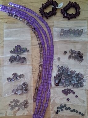 Brand New Purple Beads LL114